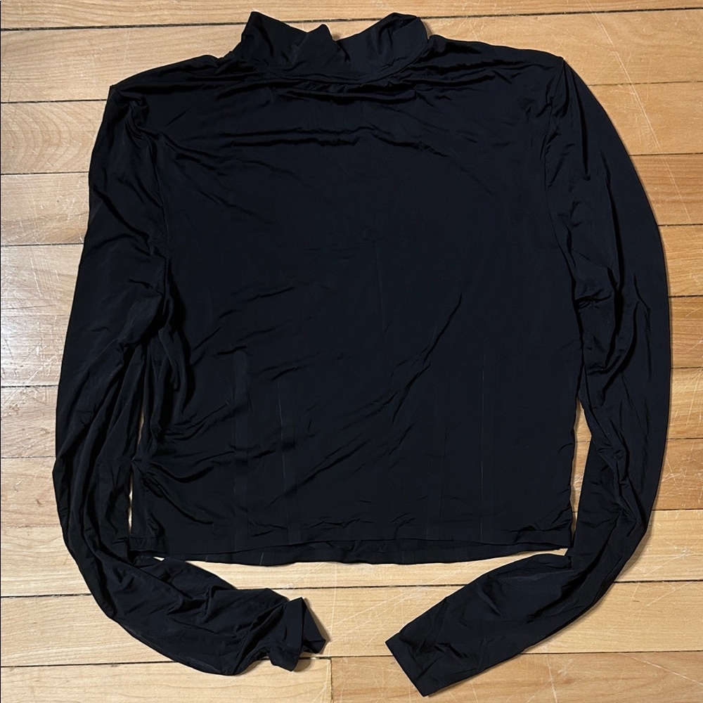 Good American Black Long Sleeve Workout Top